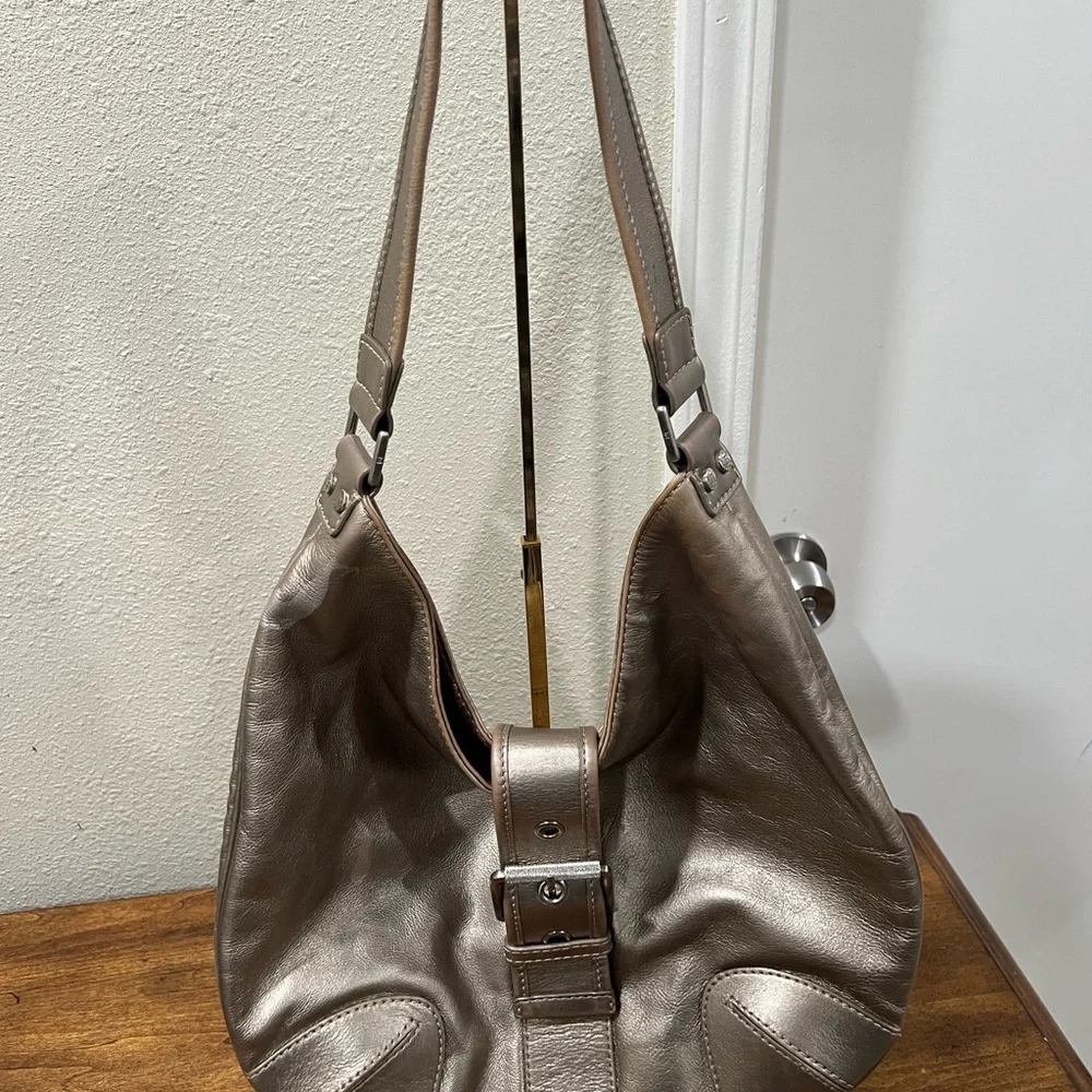 Michael Kors Gold Metallic Hobo Shoulder Bag Handbag - Picture 15 of 16